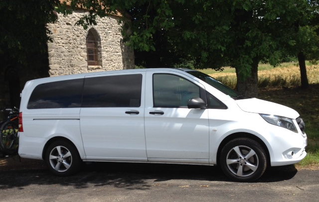 Van taxi en Campagne